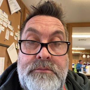 Meet your Posher, Eric